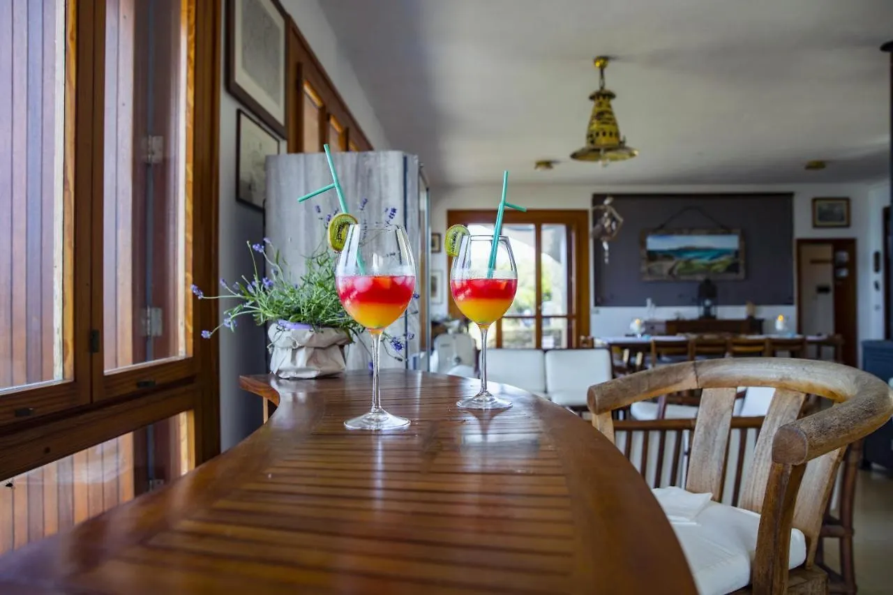 Guest house Villa Curiazzi Guesthouse Viale La Pelosa 16 Stintino Italy